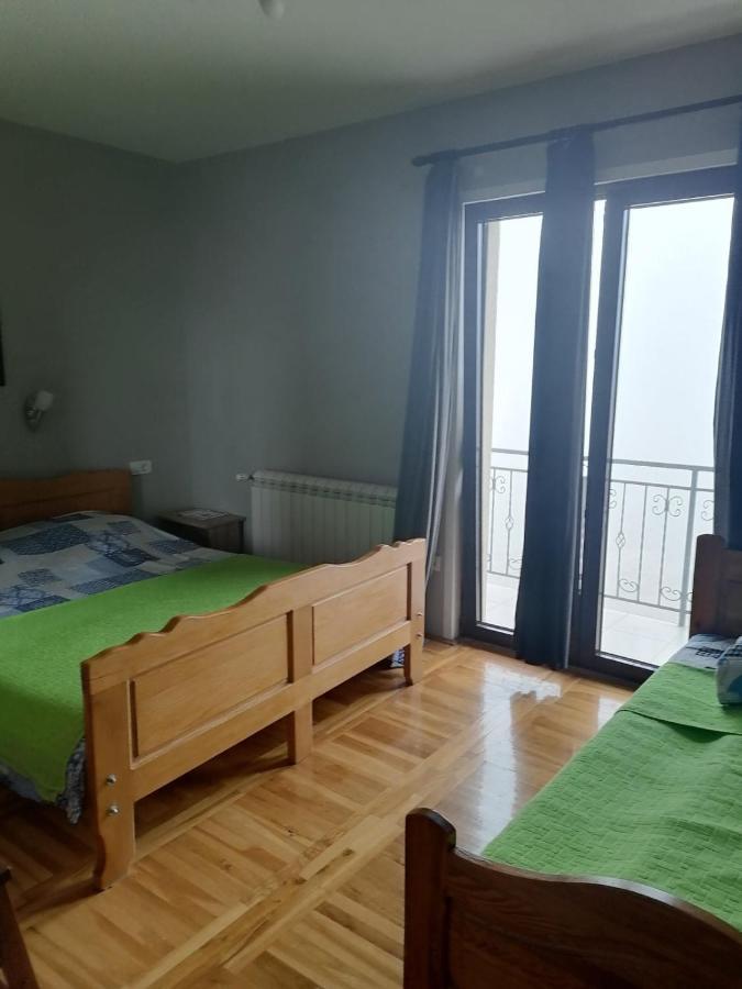 Apartmani Tarsko Sunce Kaludjerske Bare Esterno foto