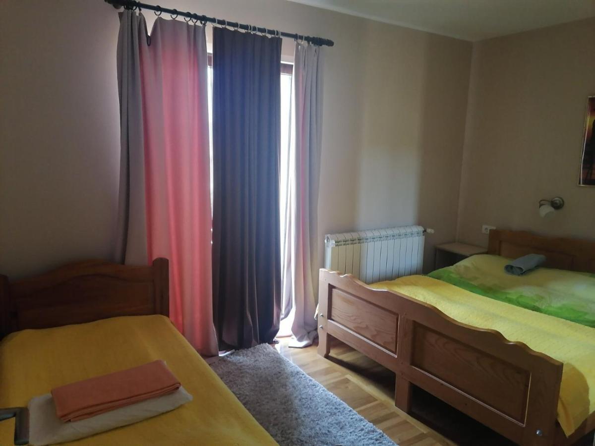 Apartmani Tarsko Sunce Kaludjerske Bare Esterno foto