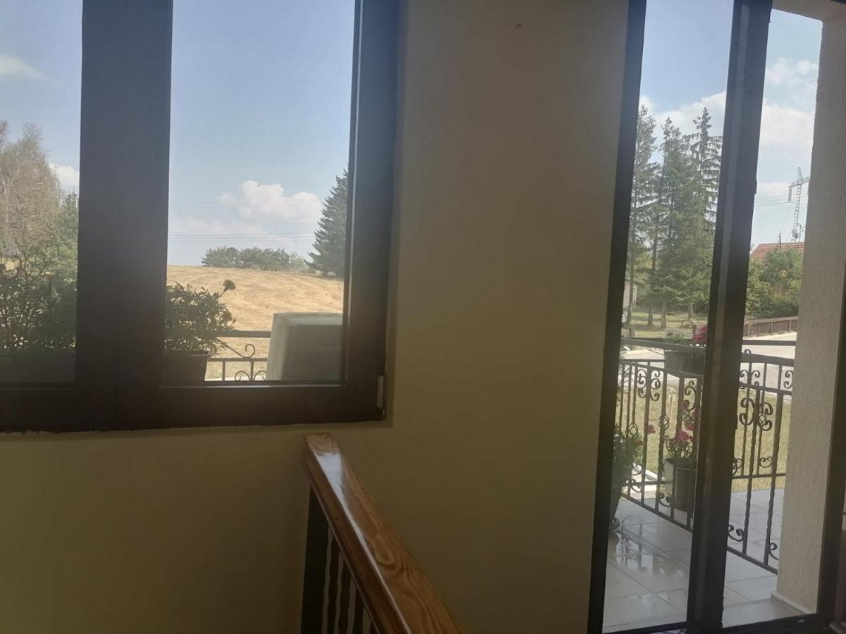 Apartmani Tarsko Sunce Kaludjerske Bare Esterno foto