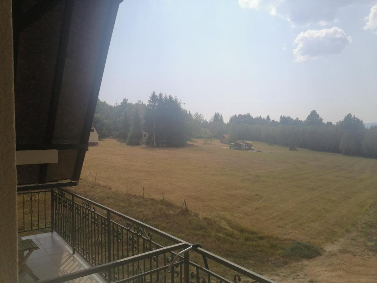 Apartmani Tarsko Sunce Kaludjerske Bare Esterno foto