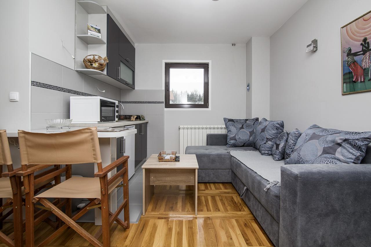 Apartmani Tarsko Sunce Kaludjerske Bare Esterno foto