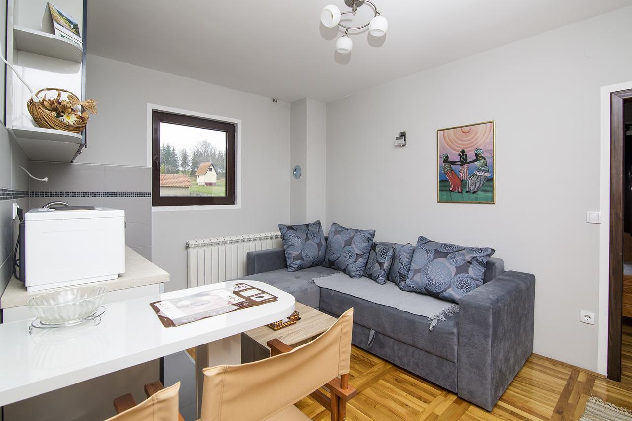 Apartmani Tarsko Sunce Kaludjerske Bare Esterno foto